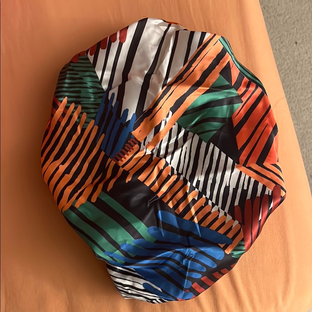 NWOT bonnet